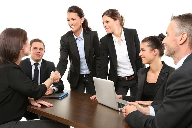 desk-640x480-64177241.jpeg
