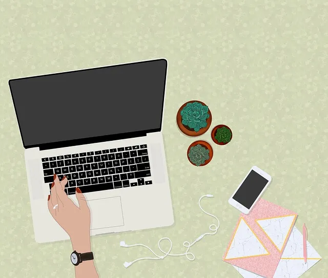 desk-640x480-90195637.jpeg